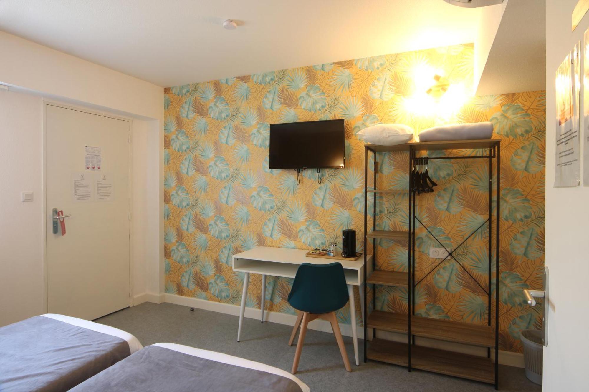 Hotel Le Vanseen Les Vans Exterior foto