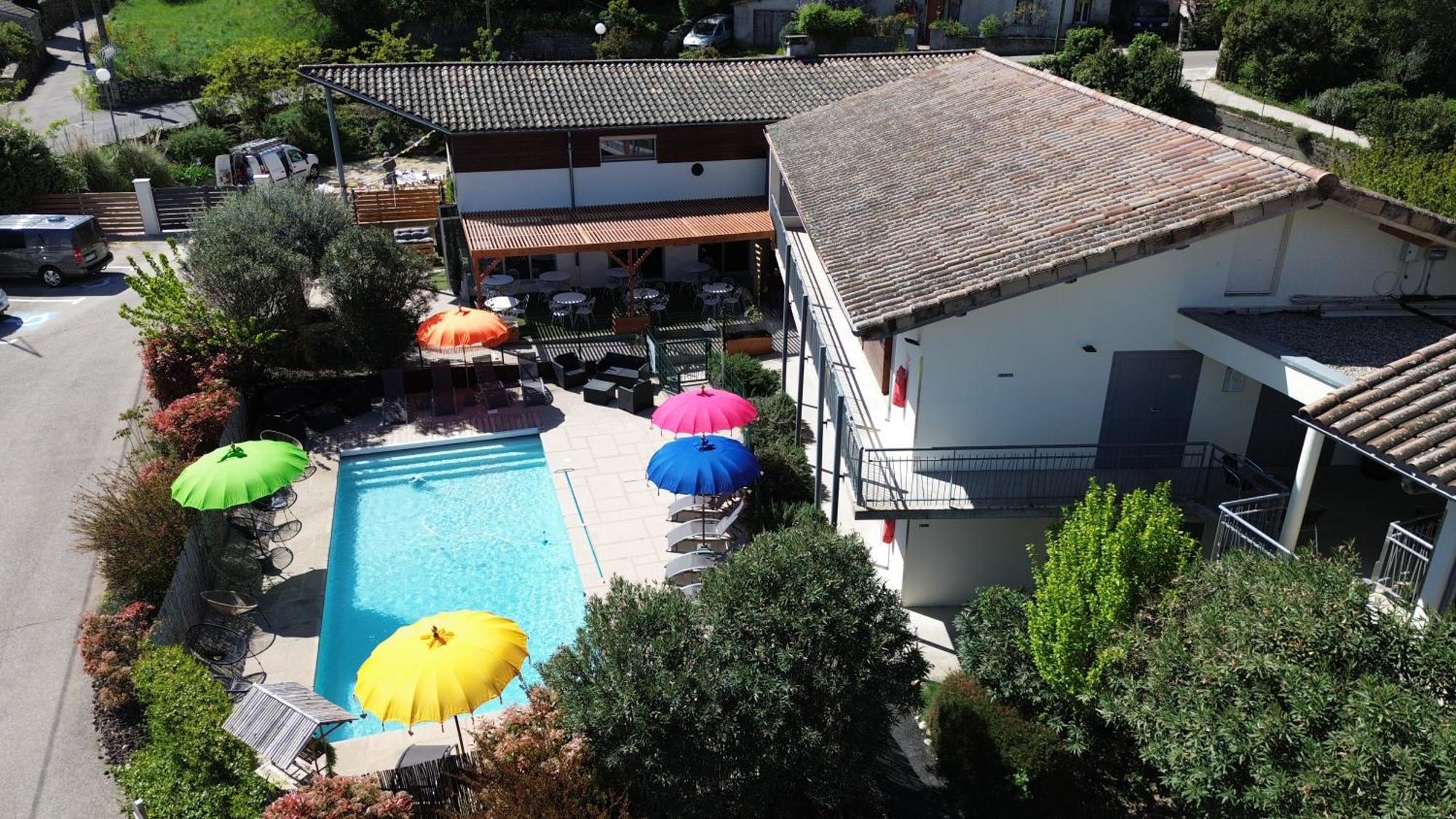 Hotel Le Vanseen Les Vans Exterior foto